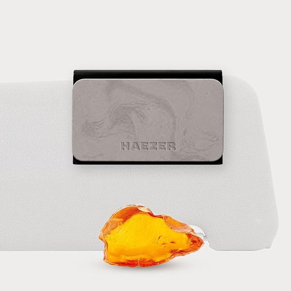 Haezer Starter Kit Aromatizador para Carro em Pedra Natural com Refil 10mL e Suporte Metálico (Amber)